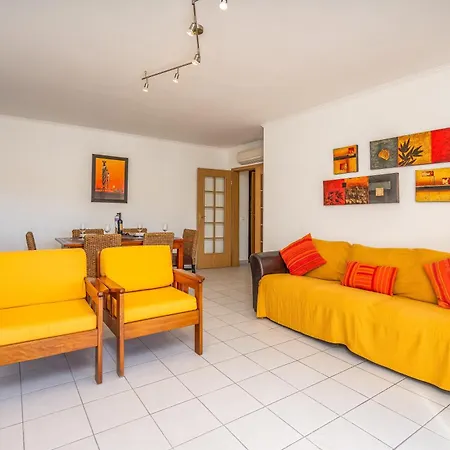 Cool Motion Rocha T1 Apartment *